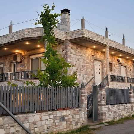 Stone Villa Corinth Buitenkant foto