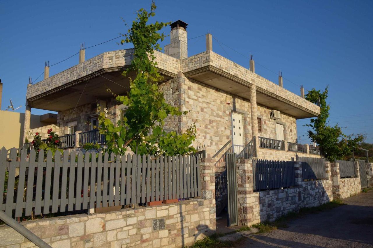 Stone Villa Corinth Buitenkant foto